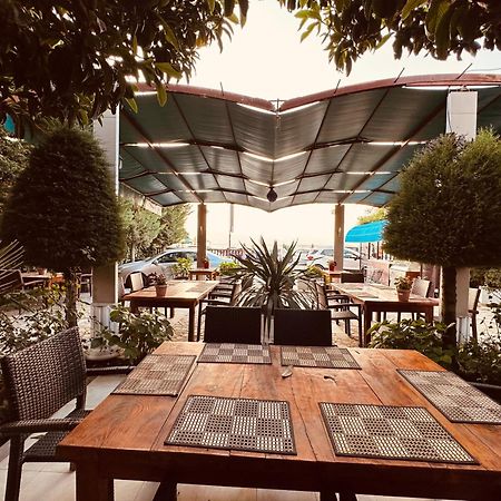 Hotel Saint Marena Pogradec Kültér fotó