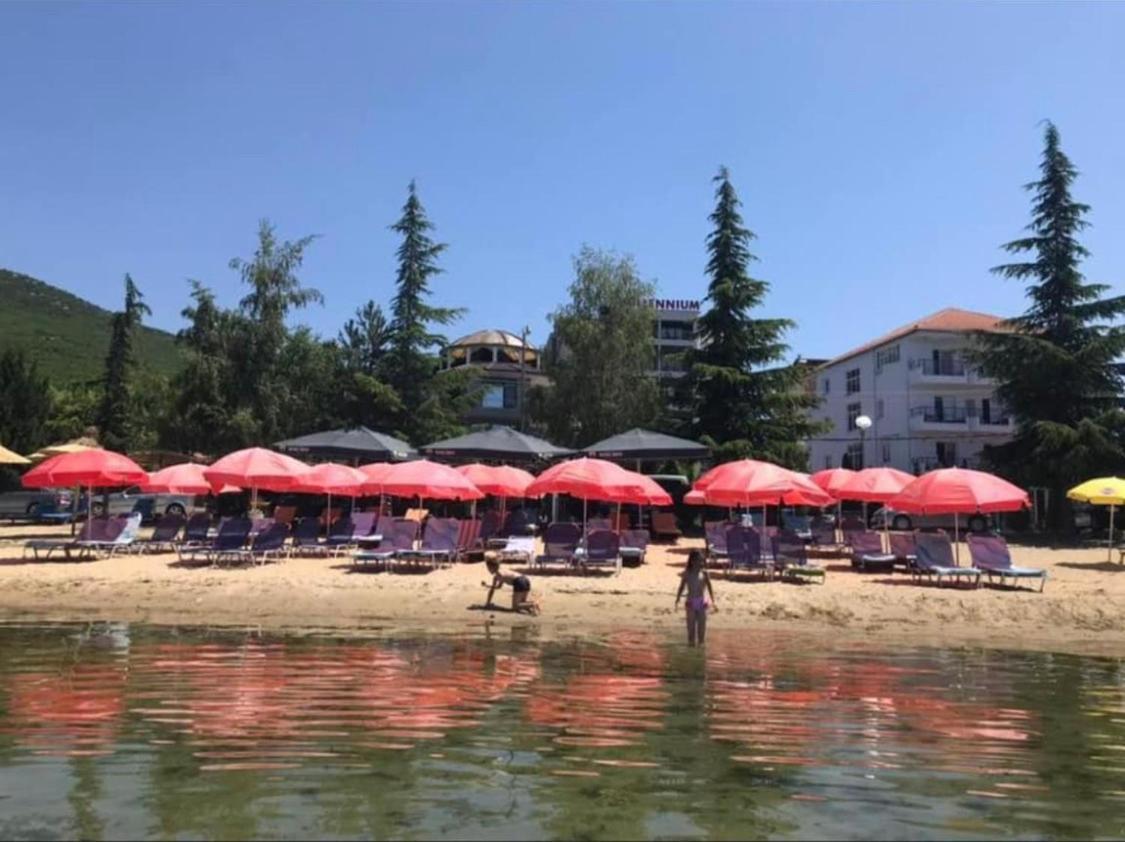 Hotel Saint Marena Pogradec Kültér fotó