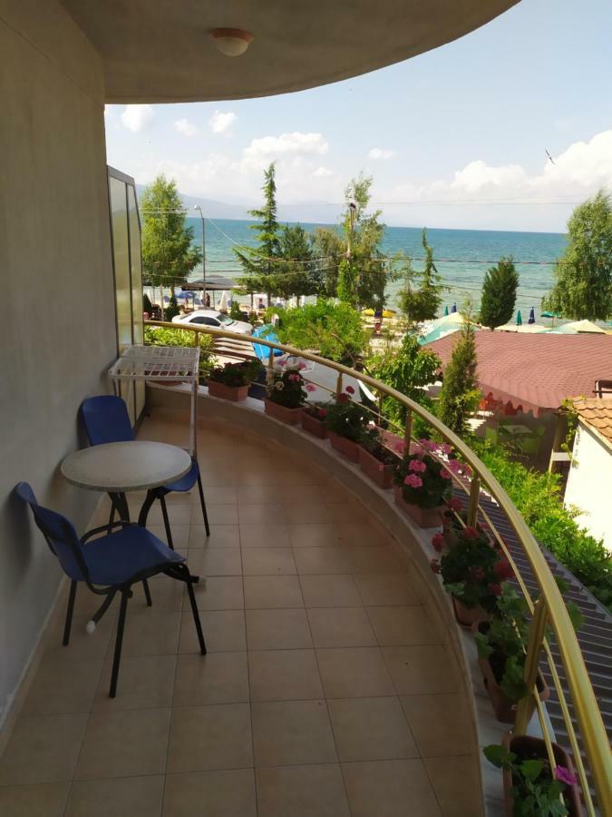 Hotel Saint Marena Pogradec Kültér fotó